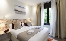 Eixample Building Apartments By Mercedes Heritage